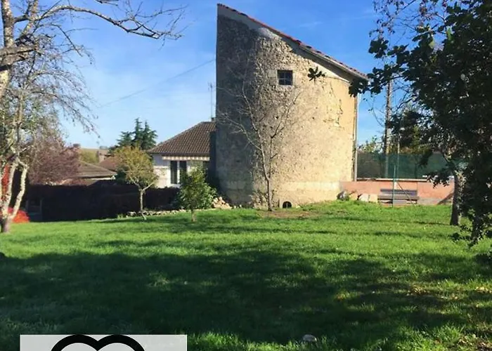 L\'Insolite Et Medievale Tour Yselda